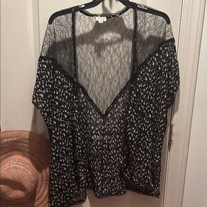POL Floral Lace Duster Kimono S/M NWOT